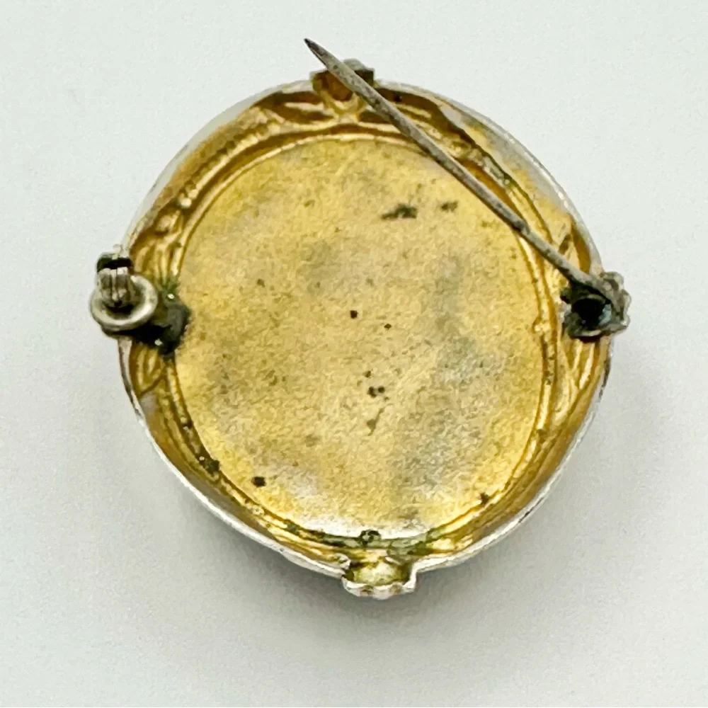 Antique Victorian Mourning Left Facing Cameo Brooch